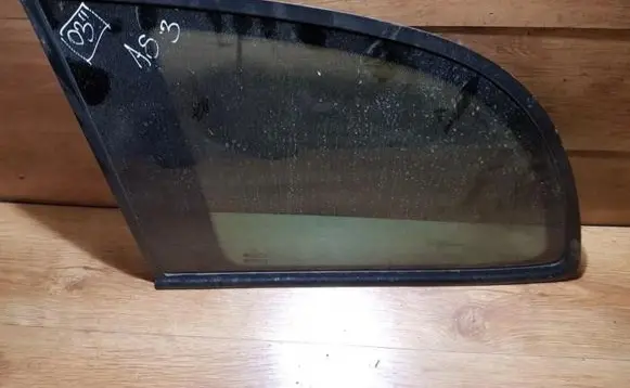 Opel Zafira A Rear side window