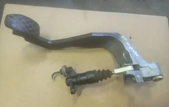 Audi A4 S4 B5 8D Clutch pedal 8D1721316G 8e1721401