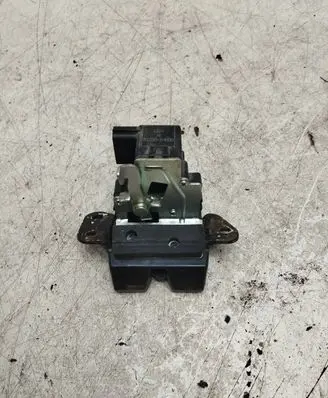 KIA Ceed Tailgate/trunk/boot lock/catch/latch 812301H000