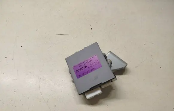 Lexus RX 330 - 350 - 400H Window wiper relay 8594048020