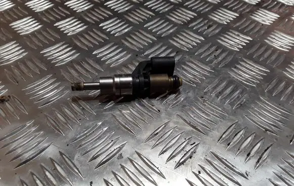 Volkswagen Golf V Fuel injector 03C906036A