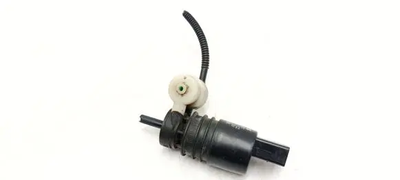 Volkswagen PASSAT B7 Windscreen/windshield washer pump 1K6955651