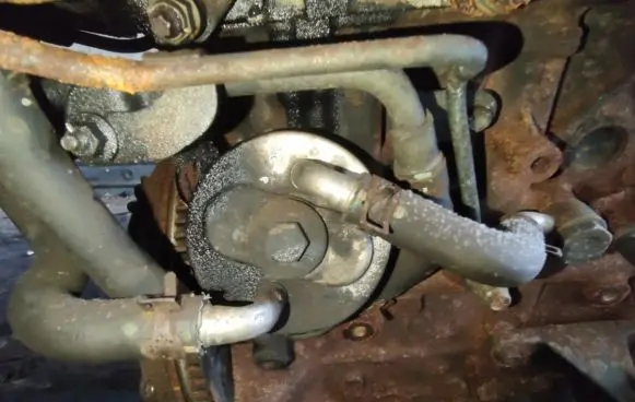 Engine oil radiator