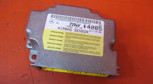 Mercedes-Benz A W169 Airbag control unit/module A1698204085 B150B170B180B200