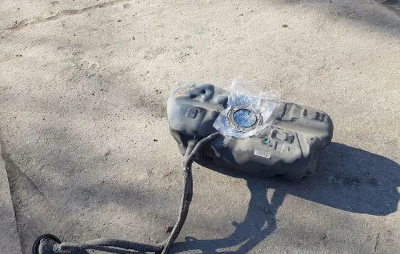 Nissan Micra Fuel tank 