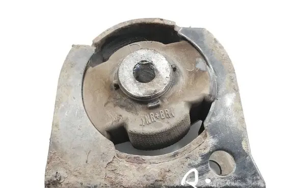 Toyota Avensis T270 Gearbox mount