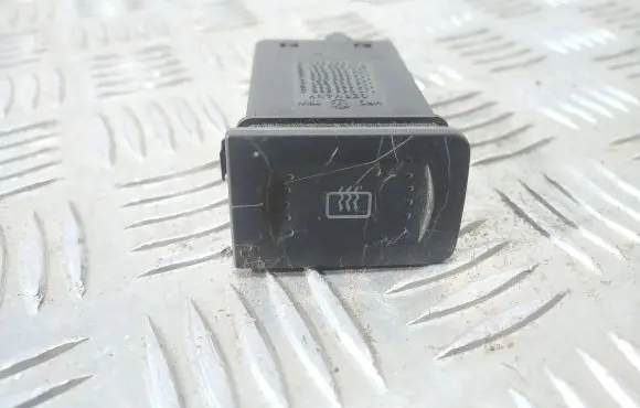 Volkswagen Golf IV Windscreen/window heater switch 1J0953235