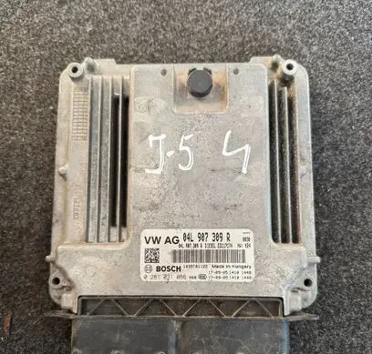 Volkswagen PASSAT B8 Engine control unit/module 04L907309R 0281031066