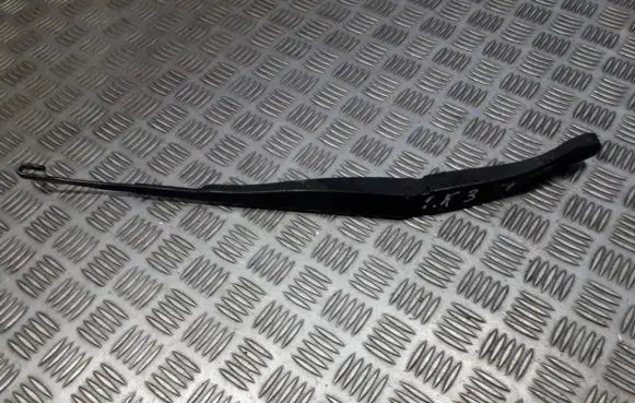 Front wiper blade arm