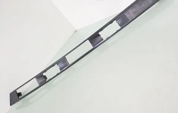 BMW 5 E34 Trunk door license plate light bar 8120522 51138120522 81205225113