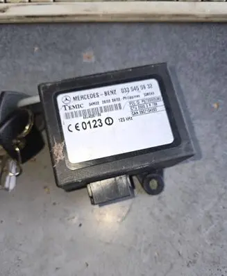 Mercedes-Benz Sprinter W901 W902 W903 W904 Immobilizer control unit/module 0335455932 2807104260 A8U42261166