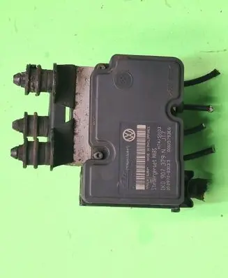 Volkswagen Golf V ABS Pump 1K0907379N 00005793E6 10097003133