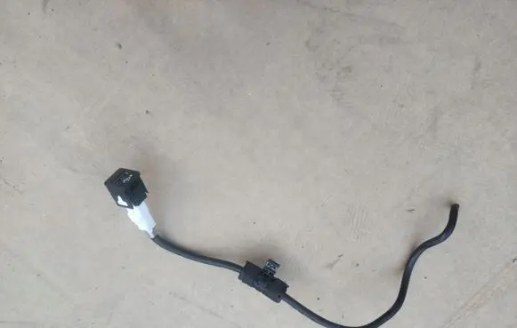 BMW X5 G05 USB socket connector QUA9229294