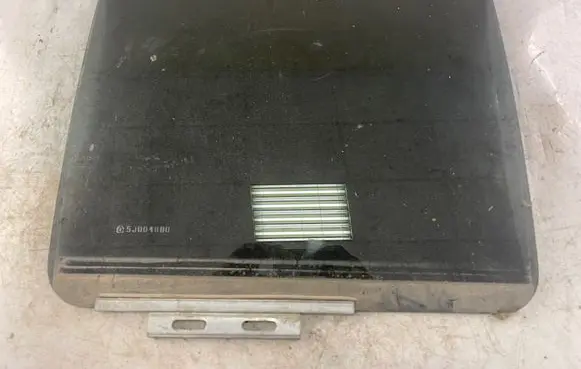 Mitsubishi Pajero Sport I Rear door window glass