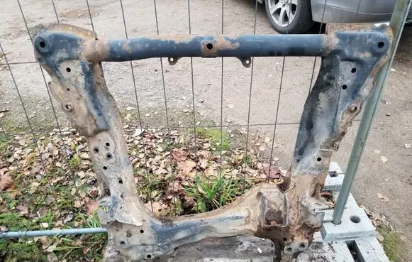Honda FR-V Front subframe