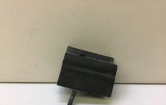 Chrysler Pacifica Tailgate/trunk/boot lid buffer 05109694AA 55113346AA