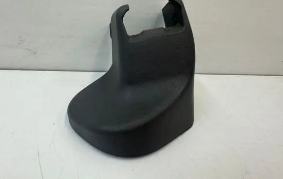 Toyota Prius (XW30) Seat trim 7213847040