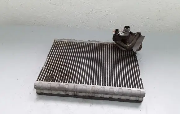 Peugeot 5008 Air conditioning (A/C) radiator (interior) S3724004