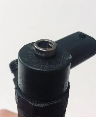 Fiat Croma Fuel injector 0445110243