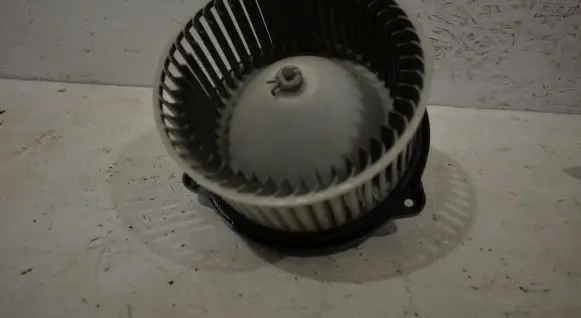Mazda CX-7 Heater fan/blower HB111EG21