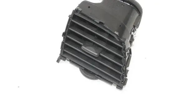 Nissan Leaf I (ZE0) Dashboard air vent grill cover trim 687613NM0A