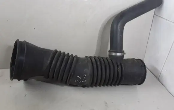 Opel Sintra Air intake hose/pipe 25147300