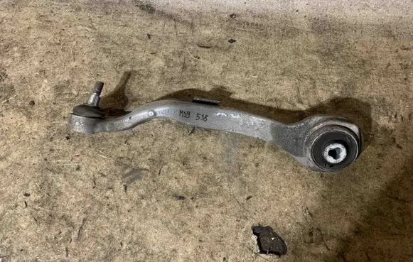 Front lower control arm/wishbone