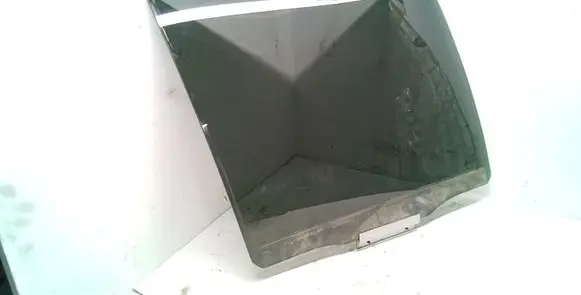 Volvo XC90 Rear door window glass 30779653