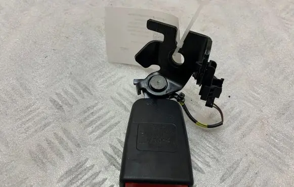 Mercedes-Benz GLC X253 C253 Rear seatbelt buckle A2058600369