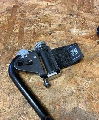 BMW X5 F15 Front seatbelt 6095385