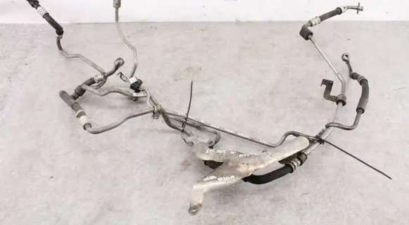 Power steering hose/pipe/line