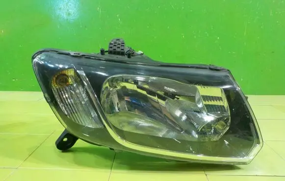 Dacia Sandero II Headlight/headlamp 260102523R