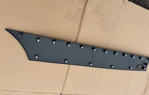 Mercedes-Benz Sprinter W907 W910 Rear fender molding trim A9106907400 A9106901402