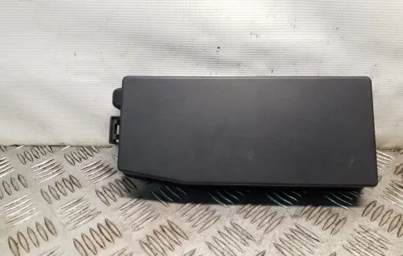 Opel Antara Fuse box cover 96821093