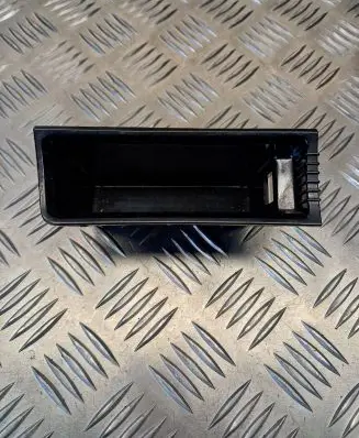 Volkswagen PASSAT B6 Ashtray (front) 3C0863077 318230100