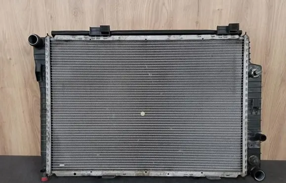 Coolant radiator