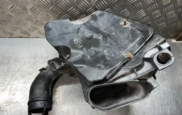 Air filter box