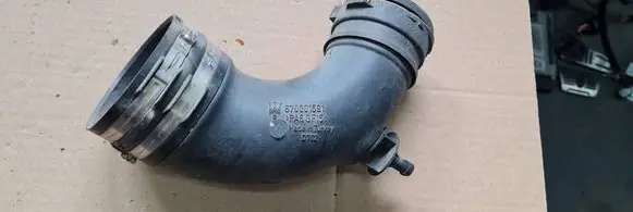 Maserati Quattroporte Air intake hose/pipe 670001591 D762