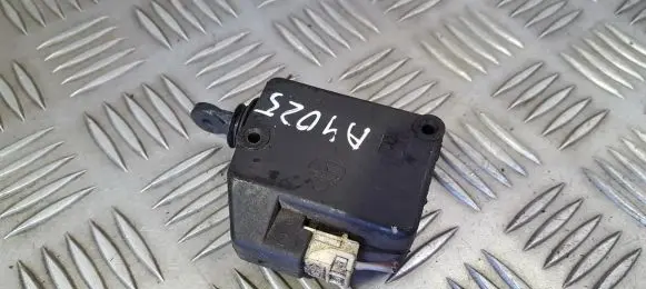 Peugeot 406 Central locking motor 