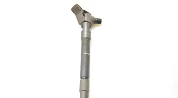 Mazda 6 Fuel injector SH0113H50