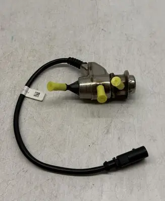 Audi A4 S4 B9 8W AdBlue injector 4G0131113D