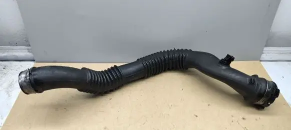 BMW 1 E81 E87 Intercooler hose/pipe 7797481