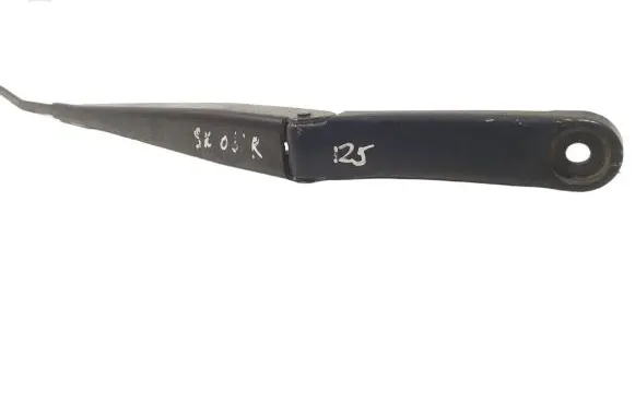 Skoda Octavia Mk2 (1Z) Front wiper blade arm 1Z1955410