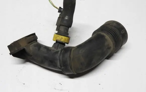 Citroen DS3 Intercooler hose/pipe 9683725080
