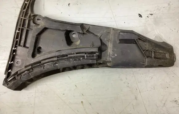 Volvo XC90 Front bumper mounting bracket 30698129 S3DHA