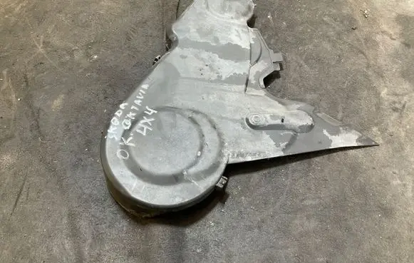 Skoda Octavia Mk2 (1Z) Timing belt guard (cover) 03L109107C