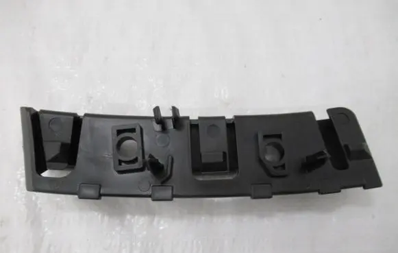 Peugeot 508 Fender mounting bracket