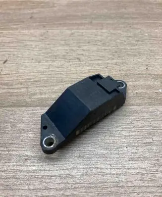 Mercedes-Benz E W211 Airbag deployment crash/impact sensor A0018209326 00402623A1