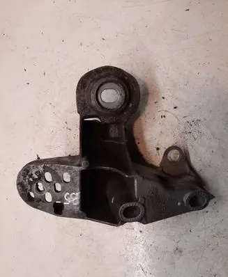 Volkswagen PASSAT B5 Engine mounting bracket 4B0199351