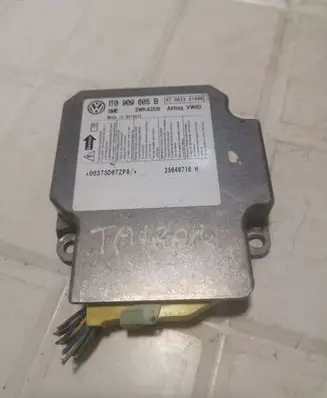 Volkswagen Touran I Airbag control unit/module 1T0909605B 5WK43518